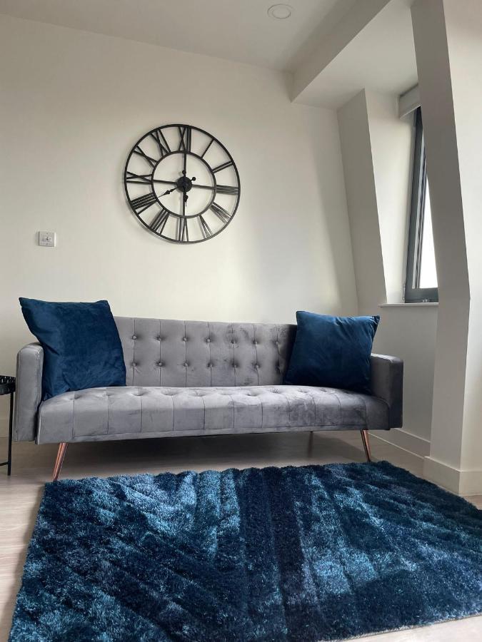 Premier Suite- Bedford City Centre With Free Gym & Parking Bagian luar foto